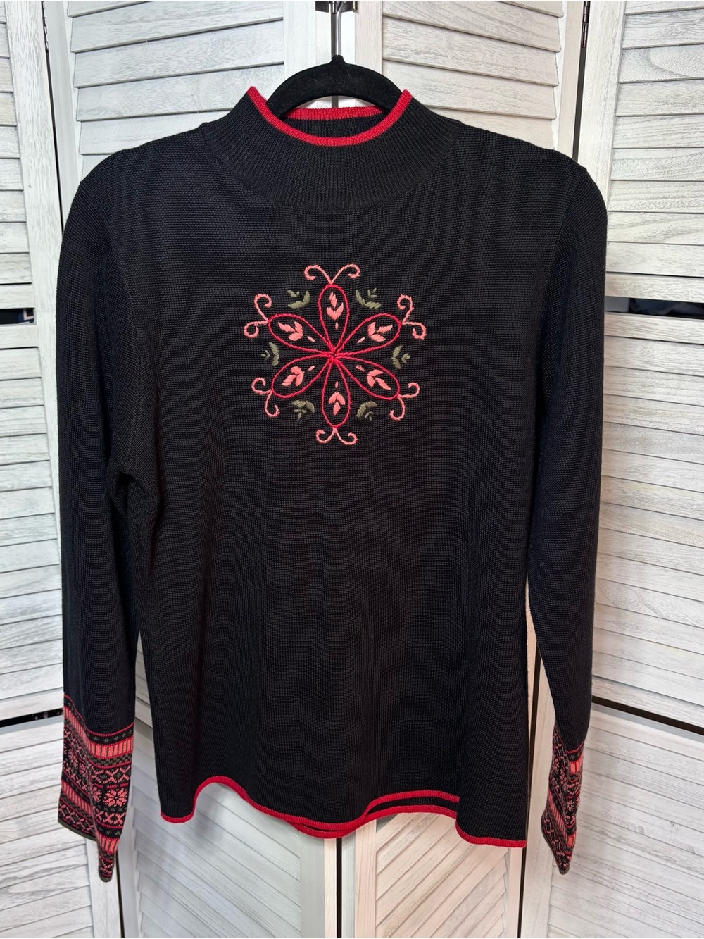 Obermeyer Women’s Large Wool Blend Nordic Embroidered Mock Neck Sweater